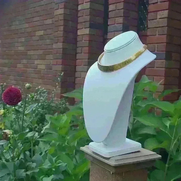 VTG Signed Monet Runway Collectable 70s goldtone Choker Omega Snake Necklace - Picture 15 of 17